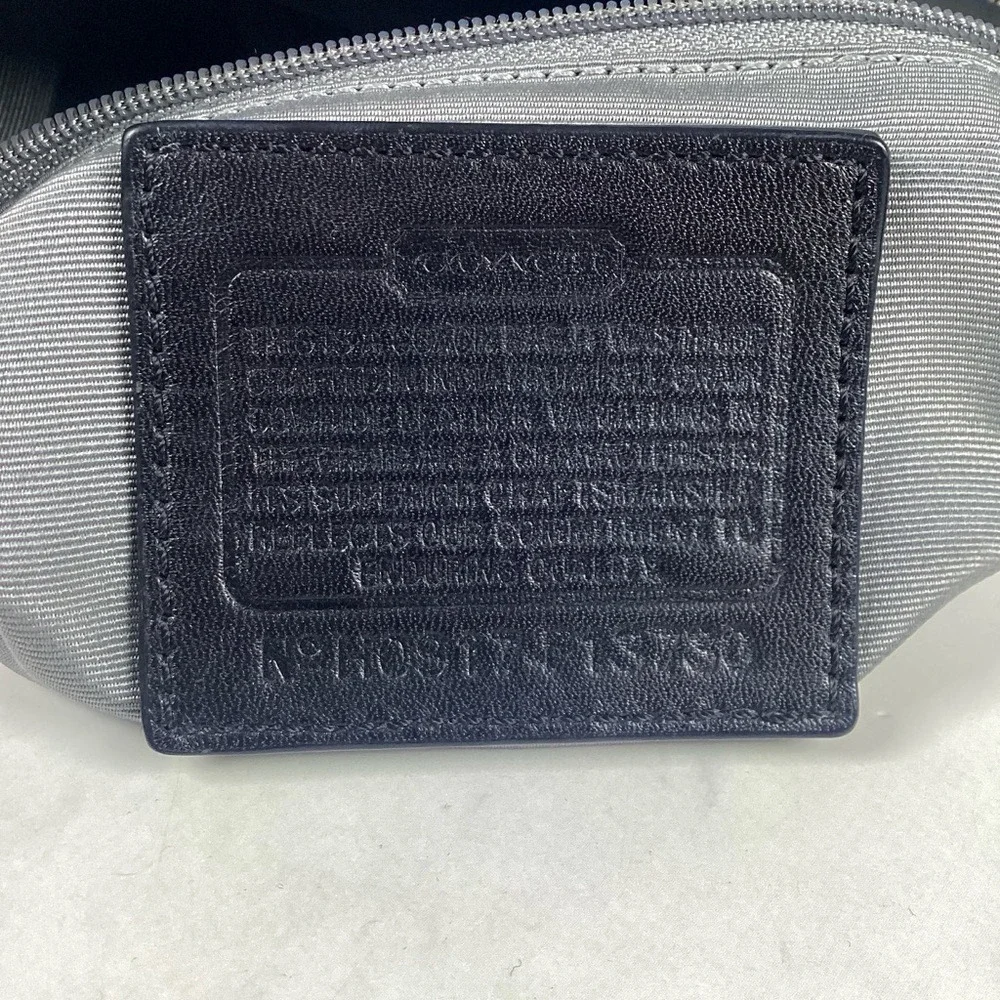 Coach Y2K‎ #13730 Vintage Soho Black Leather Shoulder Bag with Silver Purse